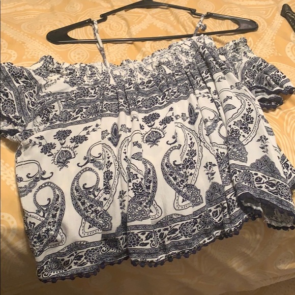 Croptop - Picture 2 of 2